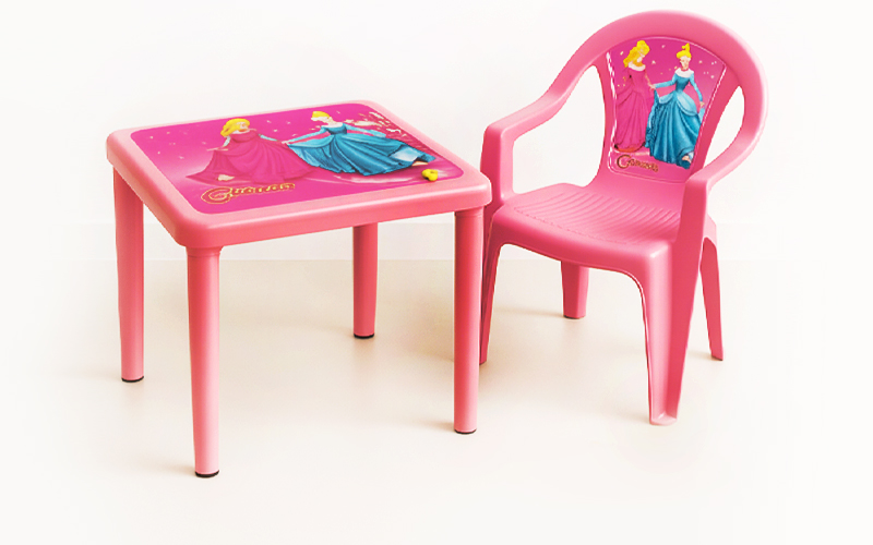 میز و صندلی کودک میز و صندلی کودک